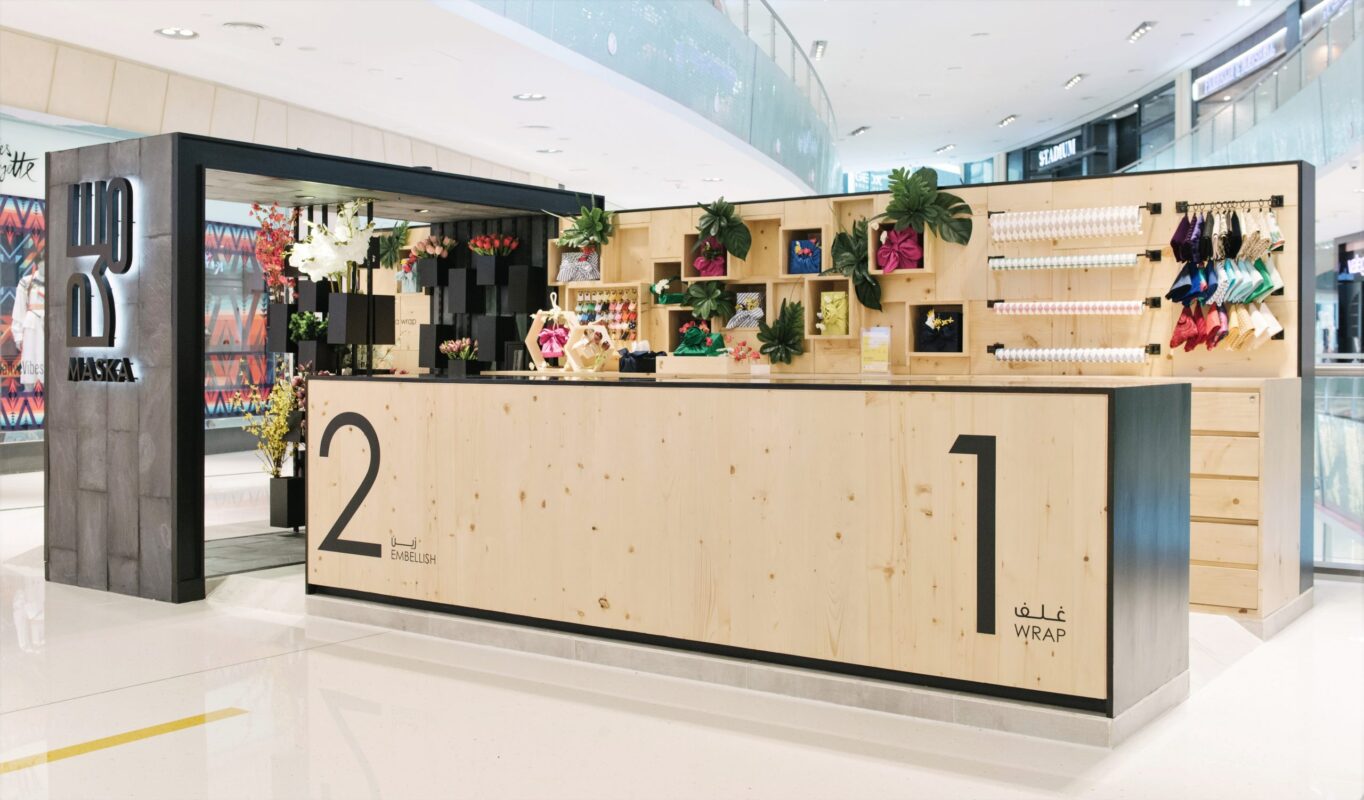 จัดบูธไม้ในห้างสรรพสินค้า